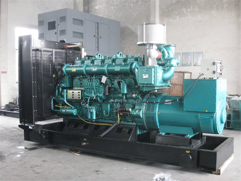 马鞍山200KW 柴油发电机的油耗是多少？