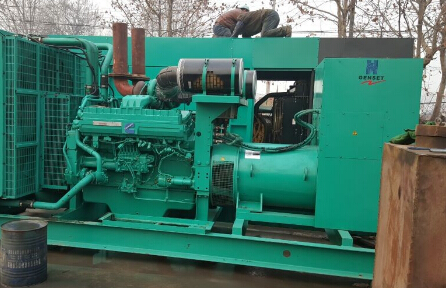 马鞍山发电机组如何判断水冷式机油散热器内部是否需要清洗？